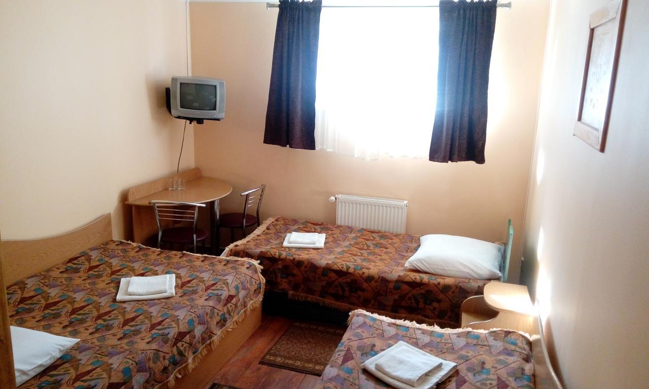Maetok 4 Pidkovy Motel Podbereztsy Екстериор снимка