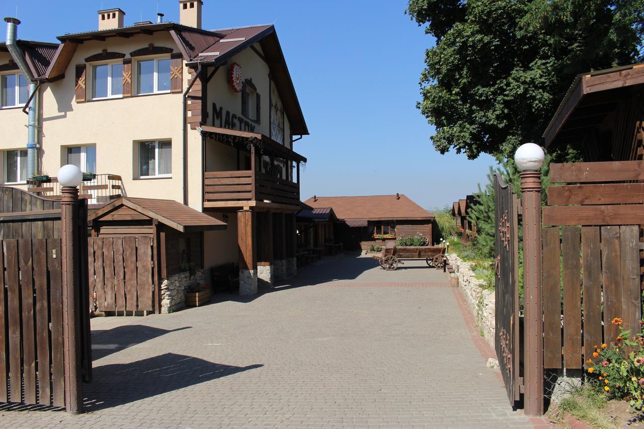 Maetok 4 Pidkovy Motel Podbereztsy Екстериор снимка