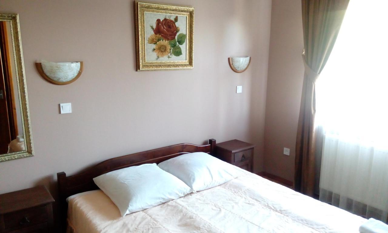 Maetok 4 Pidkovy Motel Podbereztsy Екстериор снимка
